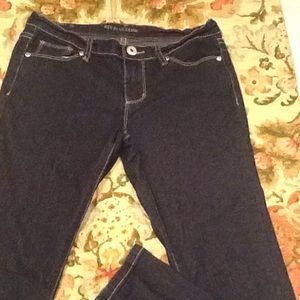 Red blue denim jeans size 3/4 28 inseam